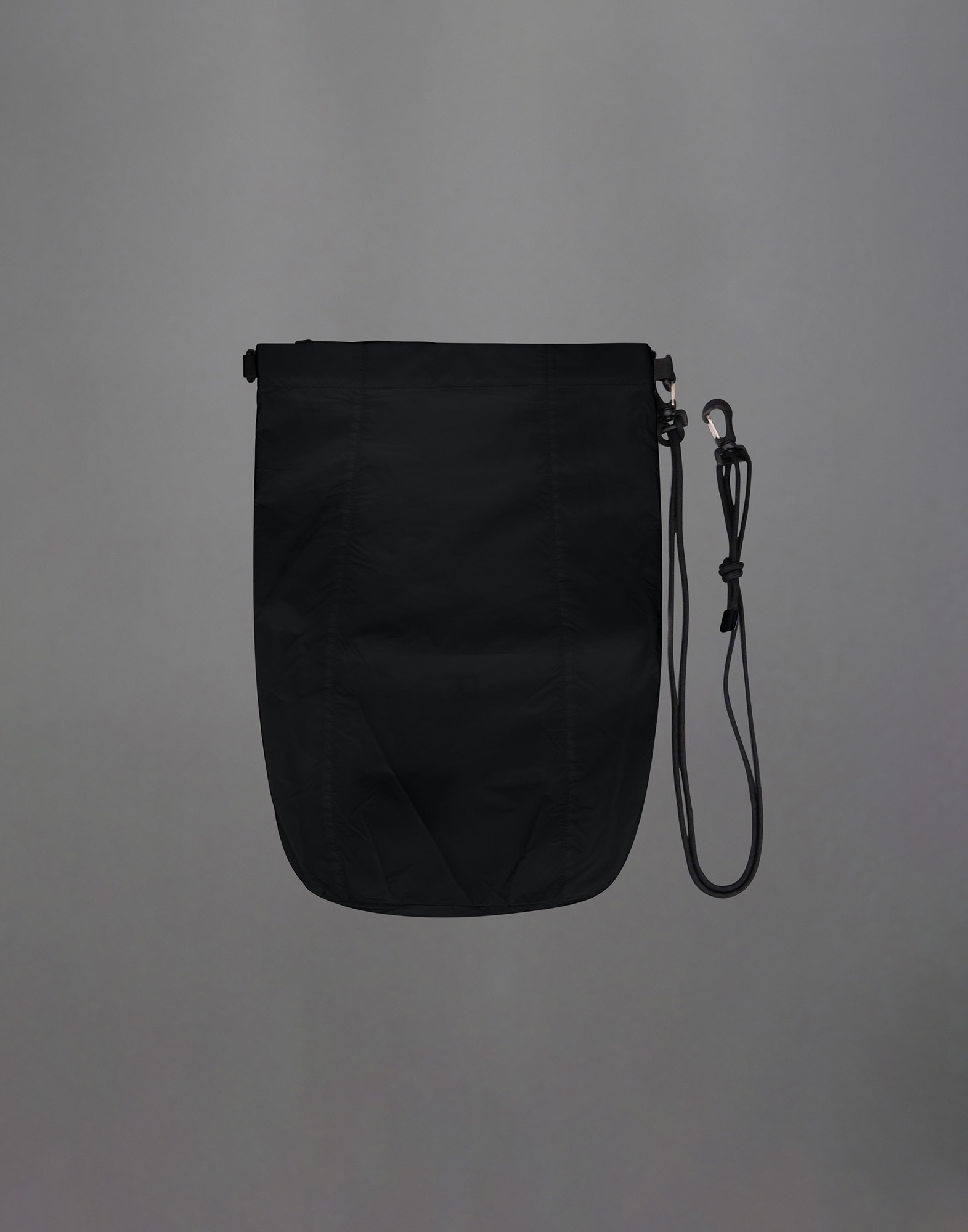 Herno Laminar Bag In Solid Woven In Black